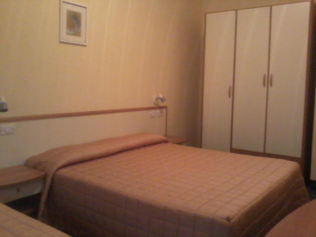 Hotel Miravalle 2000 Lizzano In Belvedere Habitación foto
